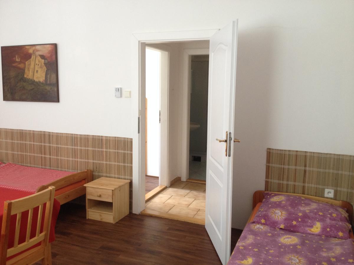 Klub U Namornika Dvur Kralove nad Labem Exterior photo